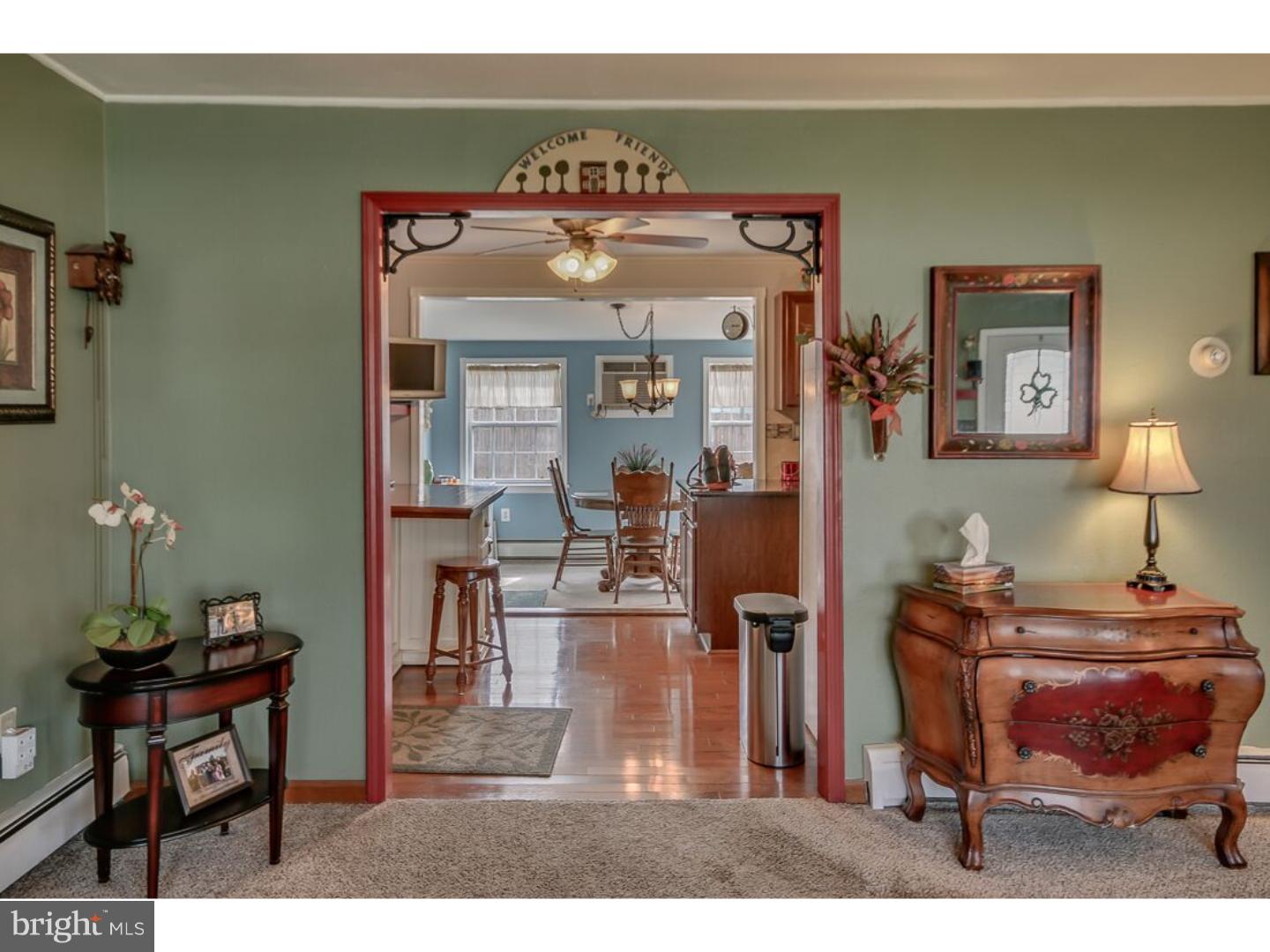 45 Misty Pine Road Levittown, PA 19056 - Photo 14 of 23 Living Room