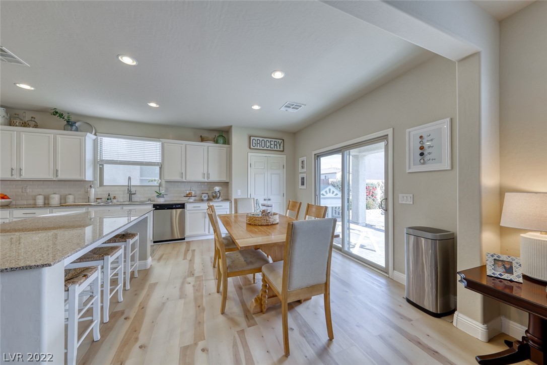 7040 Claythorn Road Las Vegas, NV 89148 - Photo 11 of 40 Gallery Image 11