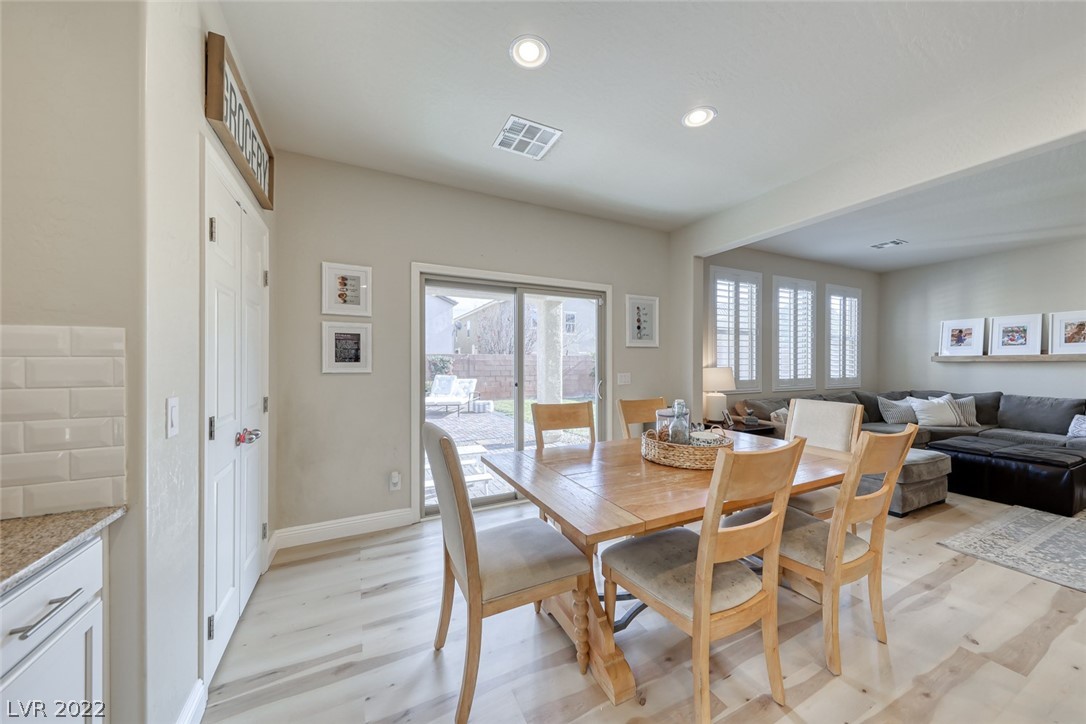 7040 Claythorn Road Las Vegas, NV 89148 - Photo 12 of 40 Gallery Image 12