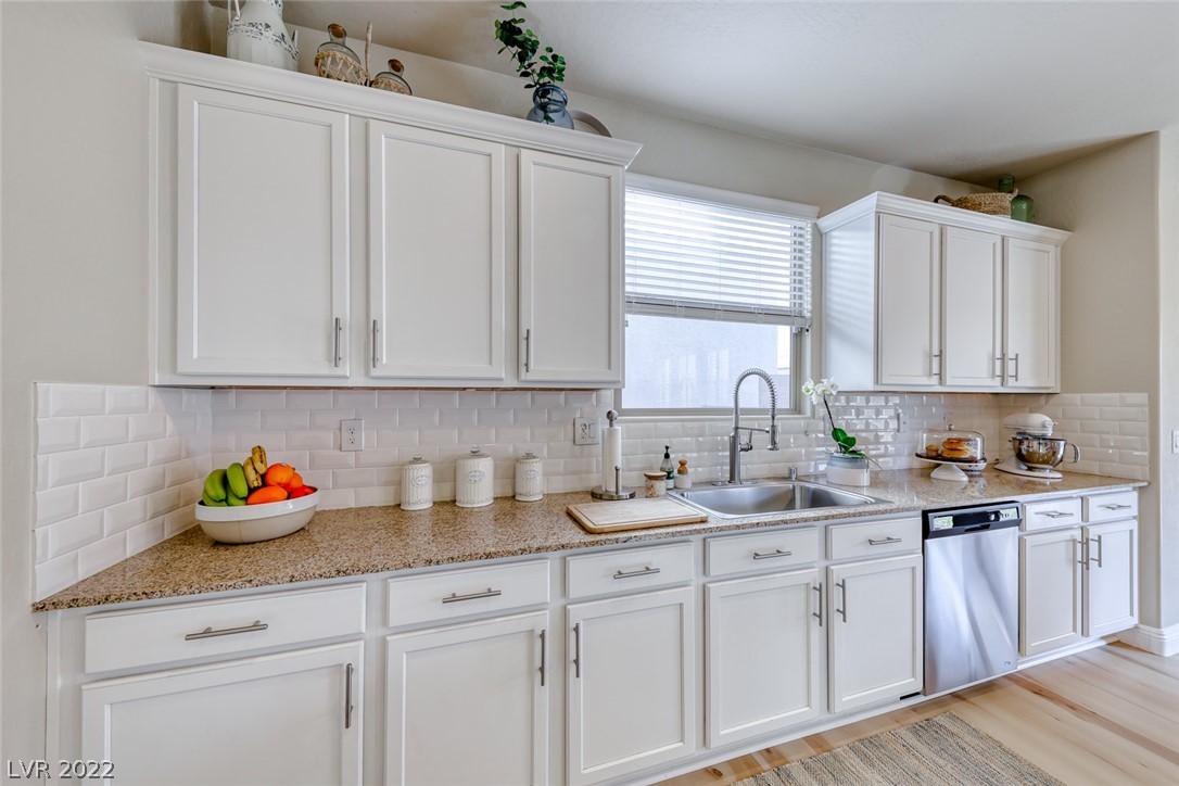 7040 Claythorn Road Las Vegas, NV 89148 - Photo 18 of 40 Gallery Image 18