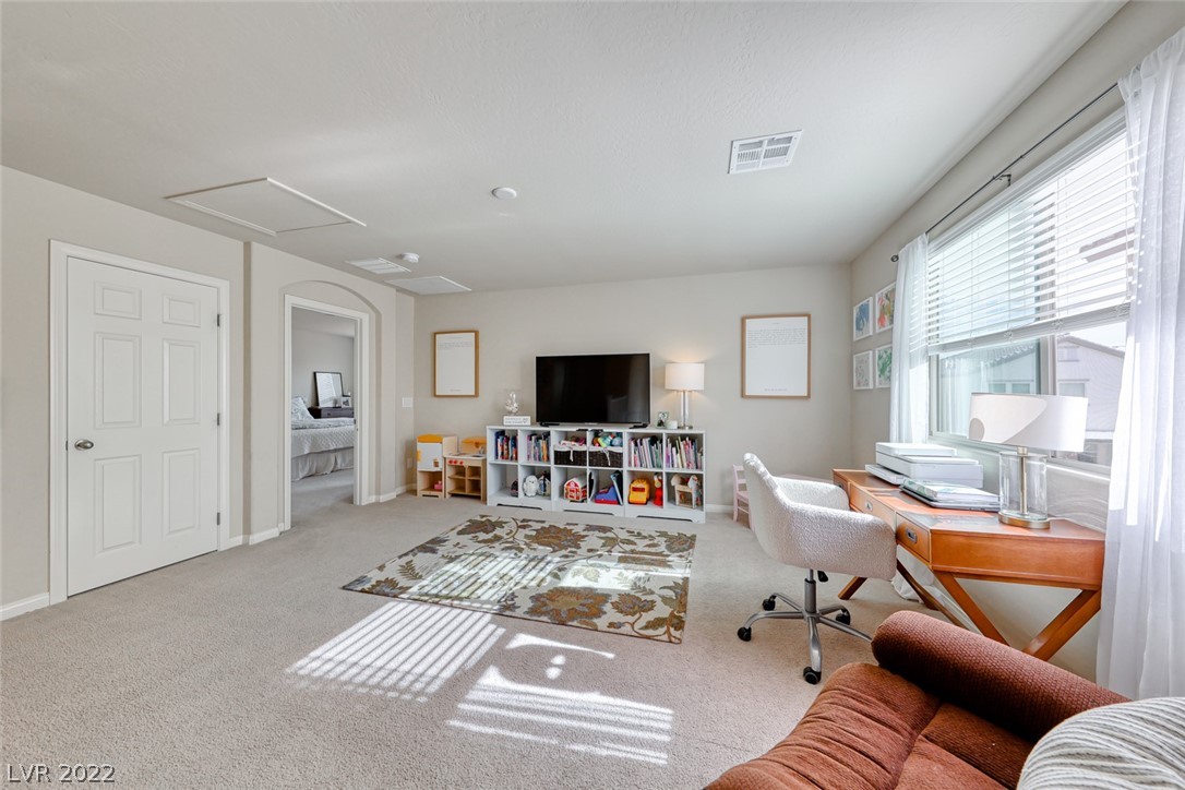 7040 Claythorn Road Las Vegas, NV 89148 - Photo 23 of 40 Gallery Image 23