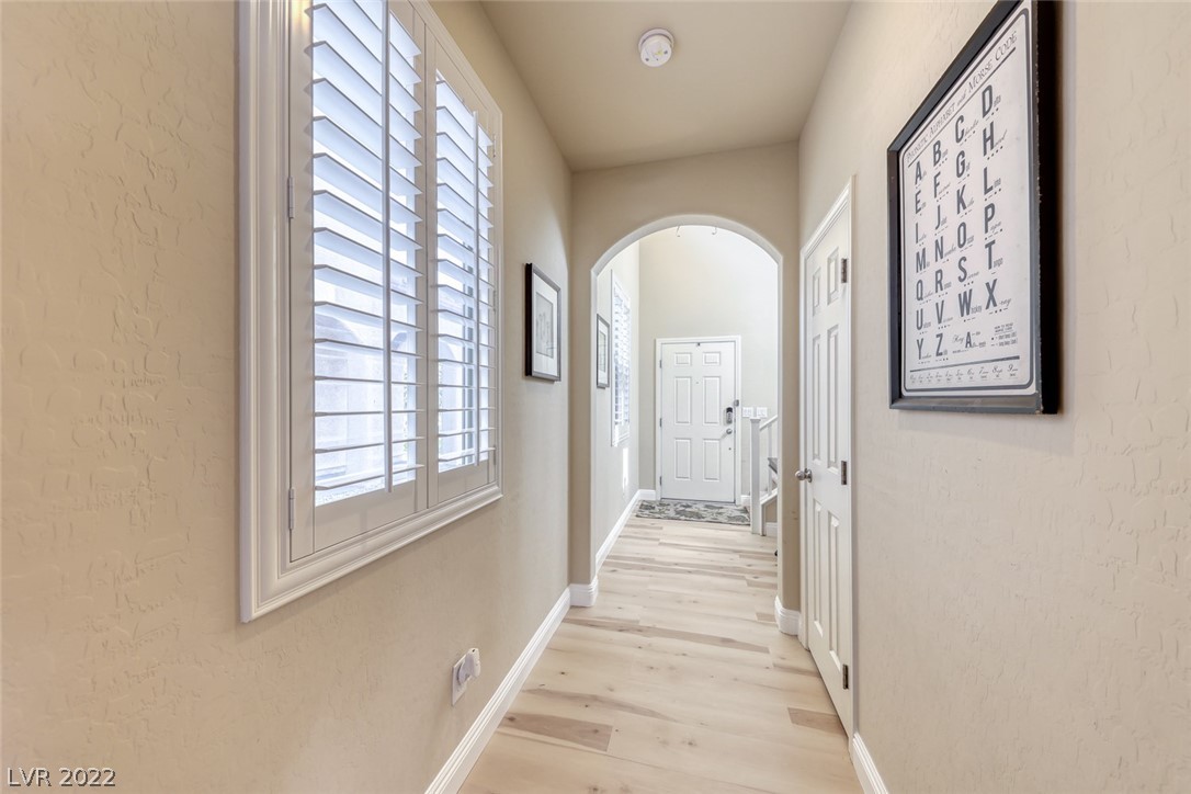 7040 Claythorn Road Las Vegas, NV 89148 - Photo 5 of 40 Gallery Image 5