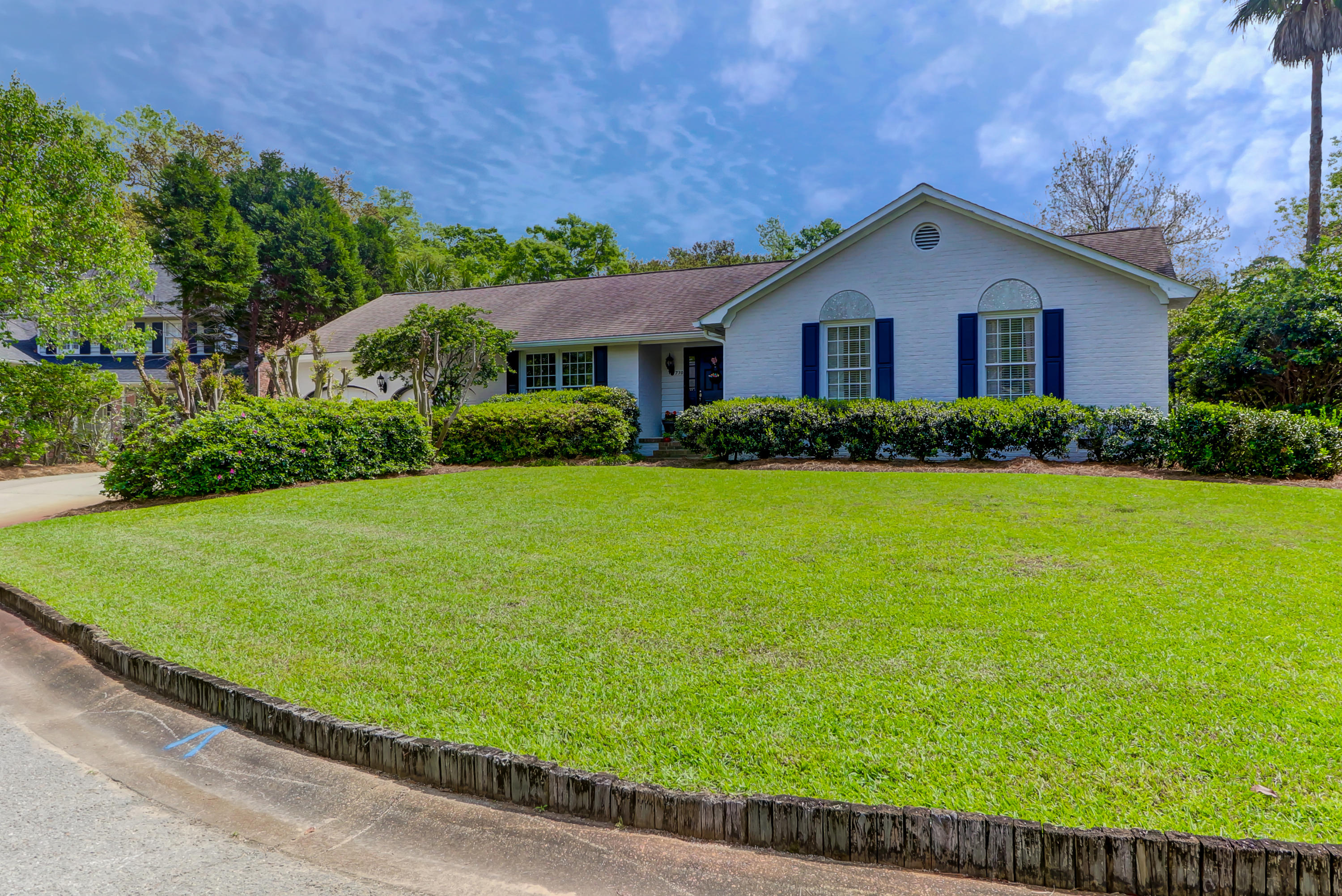 730 Milldenhall Road Mount Pleasant, SC 29464 - Photo 1 of 38 730 Milldenhall (1)