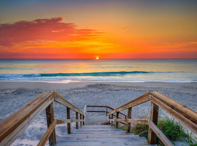 $595,000 | 225 South Beach Road, Unit 303, Tequesta, FL 33469