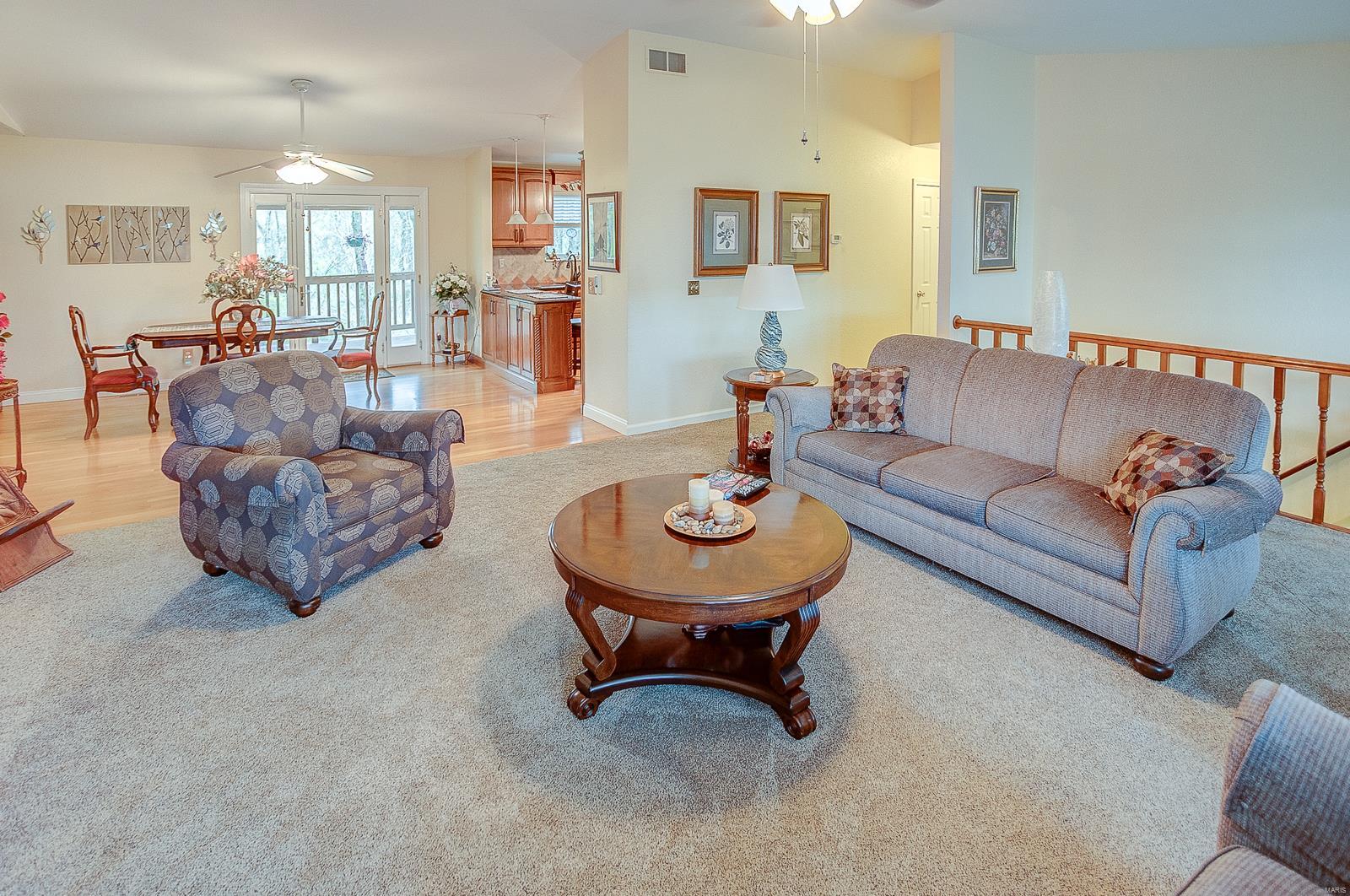 1546 Mule Road Columbia, IL 62236 - Photo 9 of 53 Gallery Image 9