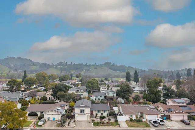 $680,000 | 136 Marco Lane, Vacaville, CA 95688