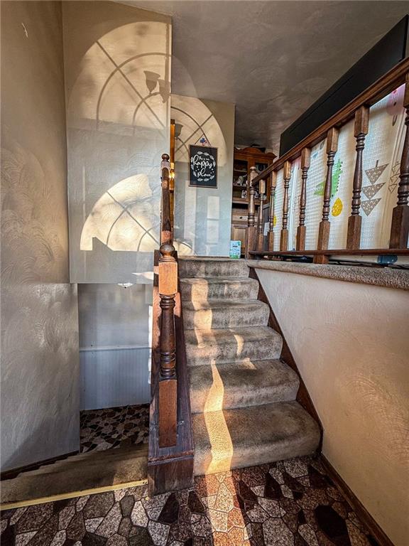 329 South Home Avenue Butler, PA 16001 - Photo 2 of 35