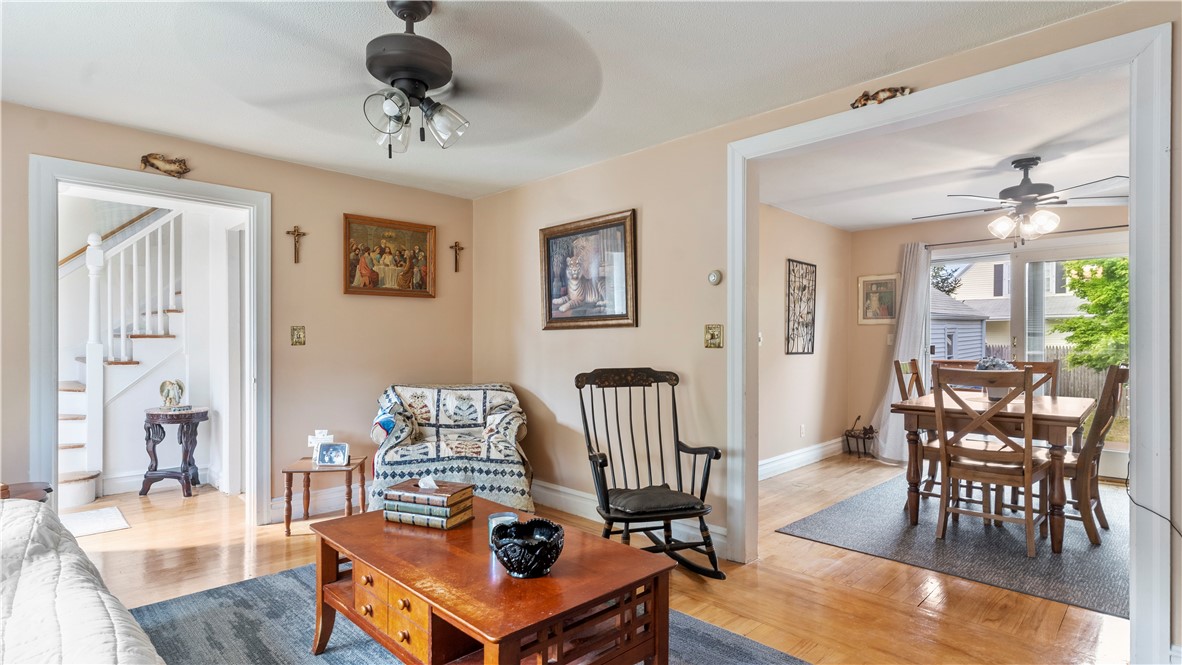 21 Brookwood Road Cranston, RI 02910 - Photo 3 of 14