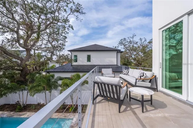 $1,775,000 | 2430 Floyd Street, Sarasota, FL 34239