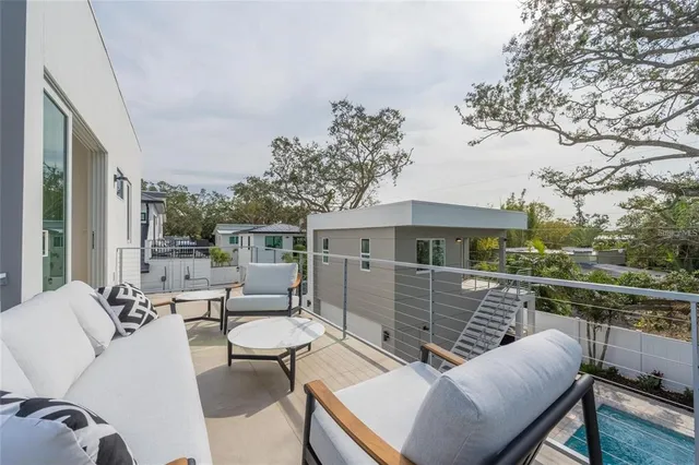 $1,775,000 | 2430 Floyd Street, Sarasota, FL 34239