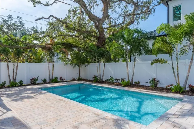 $1,775,000 | 2430 Floyd Street, Sarasota, FL 34239