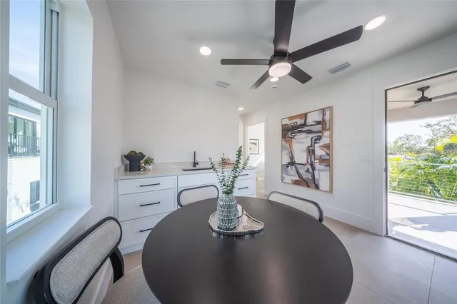 $1,775,000 | 2430 Floyd Street, Sarasota, FL 34239