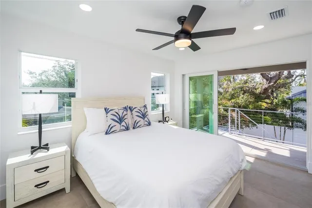 $1,775,000 | 2430 Floyd Street, Sarasota, FL 34239