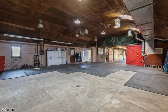 $600,000 | 10 Pidgeon Hill Road, Wantage, NJ 07461