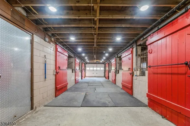 $600,000 | 10 Pidgeon Hill Road, Wantage, NJ 07461