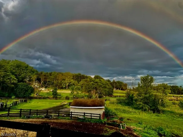 $600,000 | 10 Pidgeon Hill Road, Wantage, NJ 07461