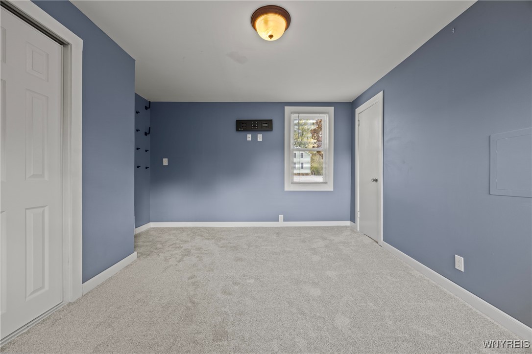 345 South 4th Street Lewiston, NY 14092 - Photo 13 of 43 1st floor Master Bedroom