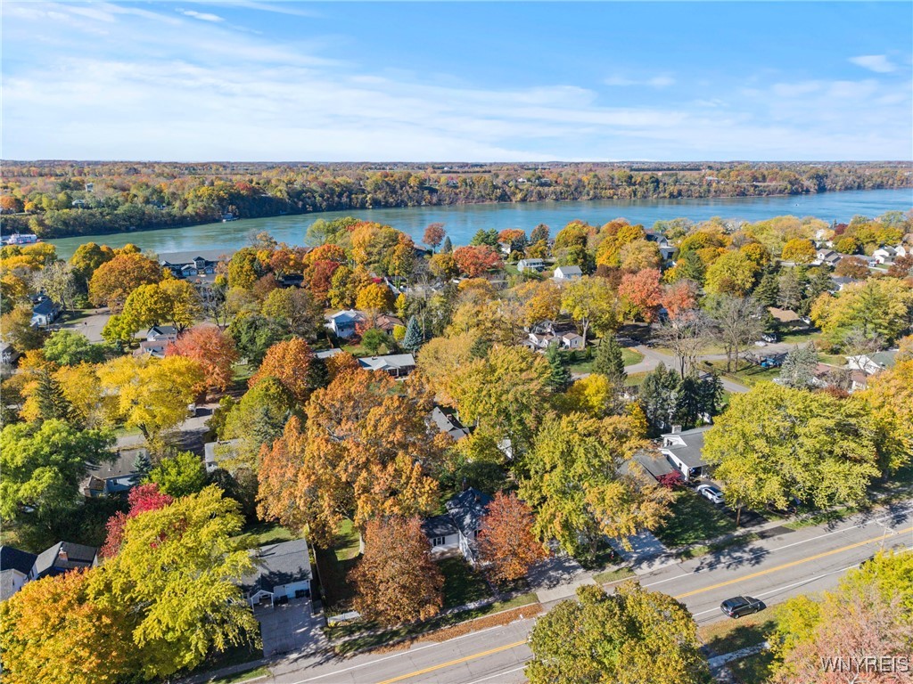 345 South 4th Street Lewiston, NY 14092 - Photo 36 of 43 Home is just 4 blocks from the Beautiful, Majestic