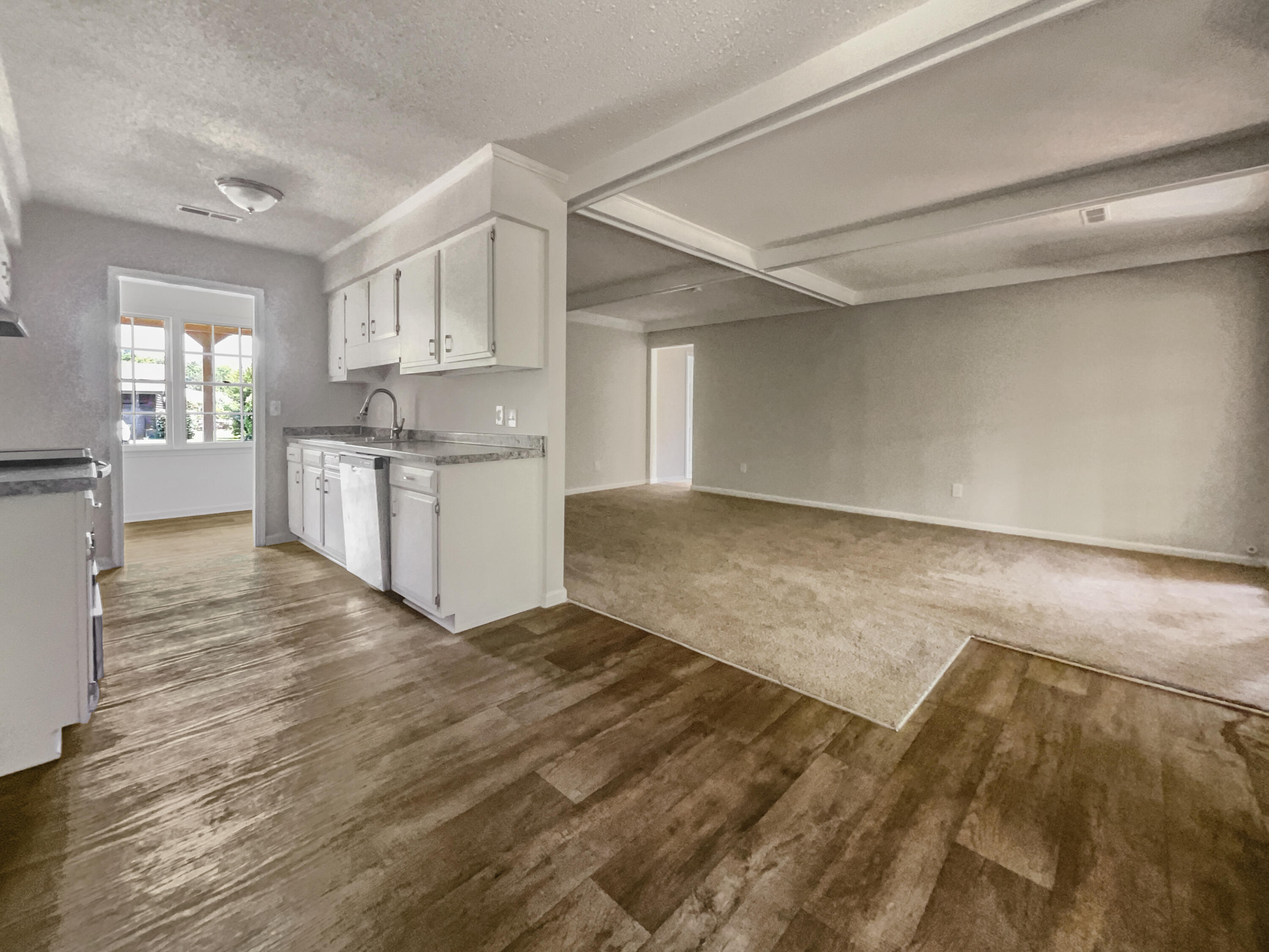520 Longleaf Road Summerville, SC 29486 - Photo 7 of 32 listing_6