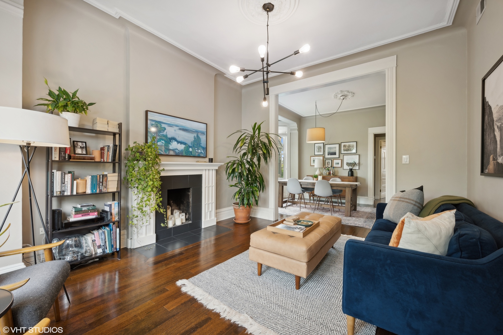 2011 North Racine Avenue, Unit 3 Chicago, IL 60614 - Photo 6 of 19 Gallery Image 6