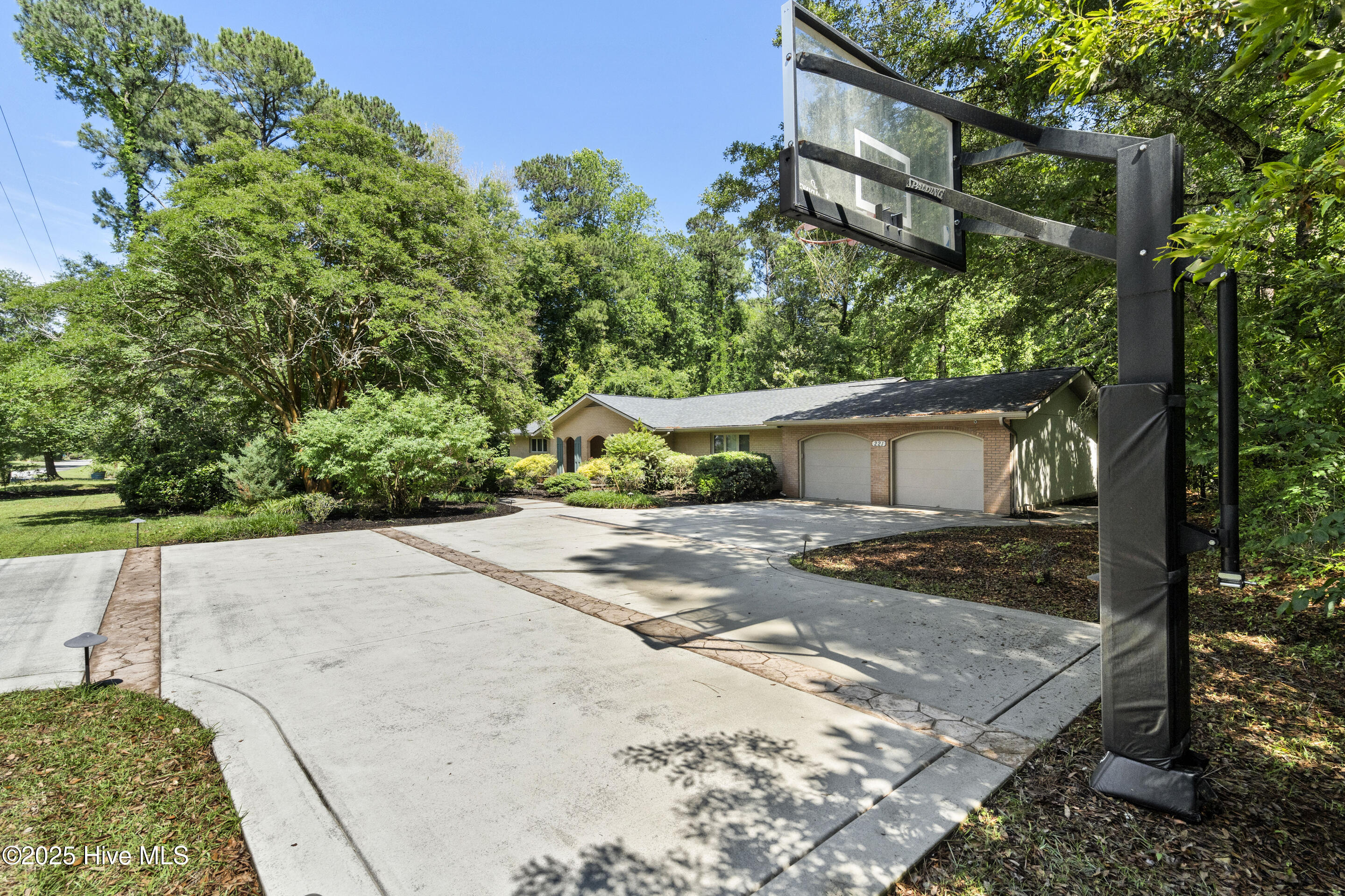221 Quail Ridge Road Wilmington, NC 28409 - Photo 5 of 95 mls-DSC03386