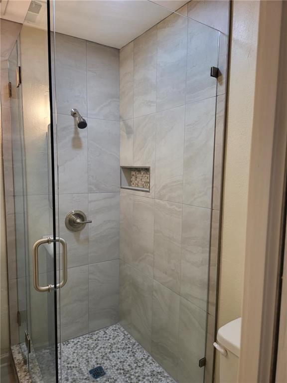 887 Bridgewater Street Southwest, Unit A Atlanta, GA 30310 - Photo 16 of 21 a bathroom with a shower