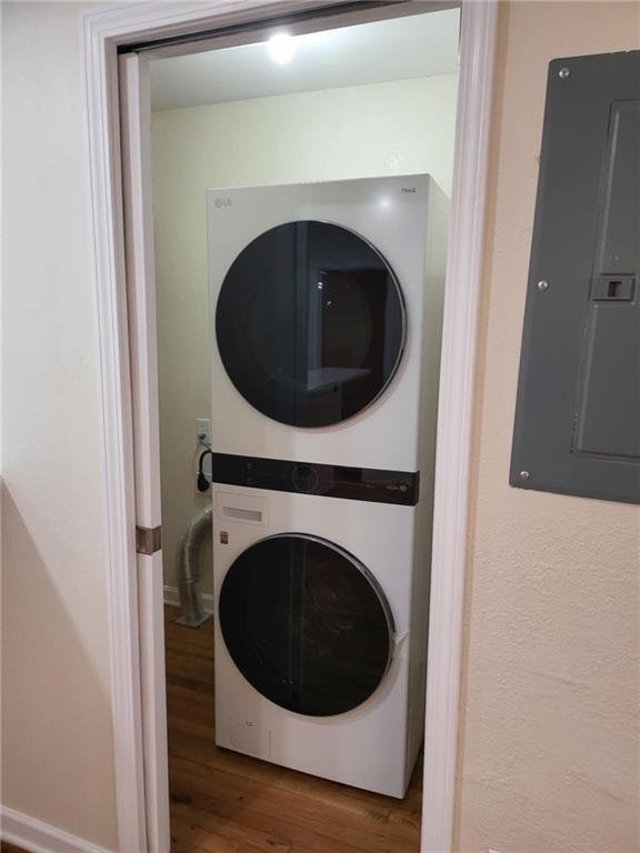 887 Bridgewater Street Southwest, Unit A Atlanta, GA 30310 - Photo 21 of 21 a close up view of a washer and dryer