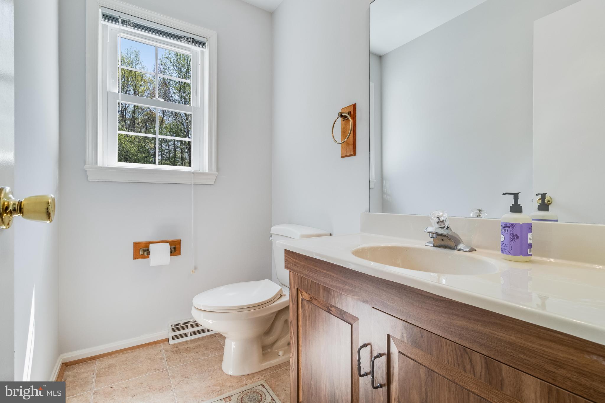625 Clarks Run Road La Plata, MD 20646 - Photo 20 of 54 Powder room main level