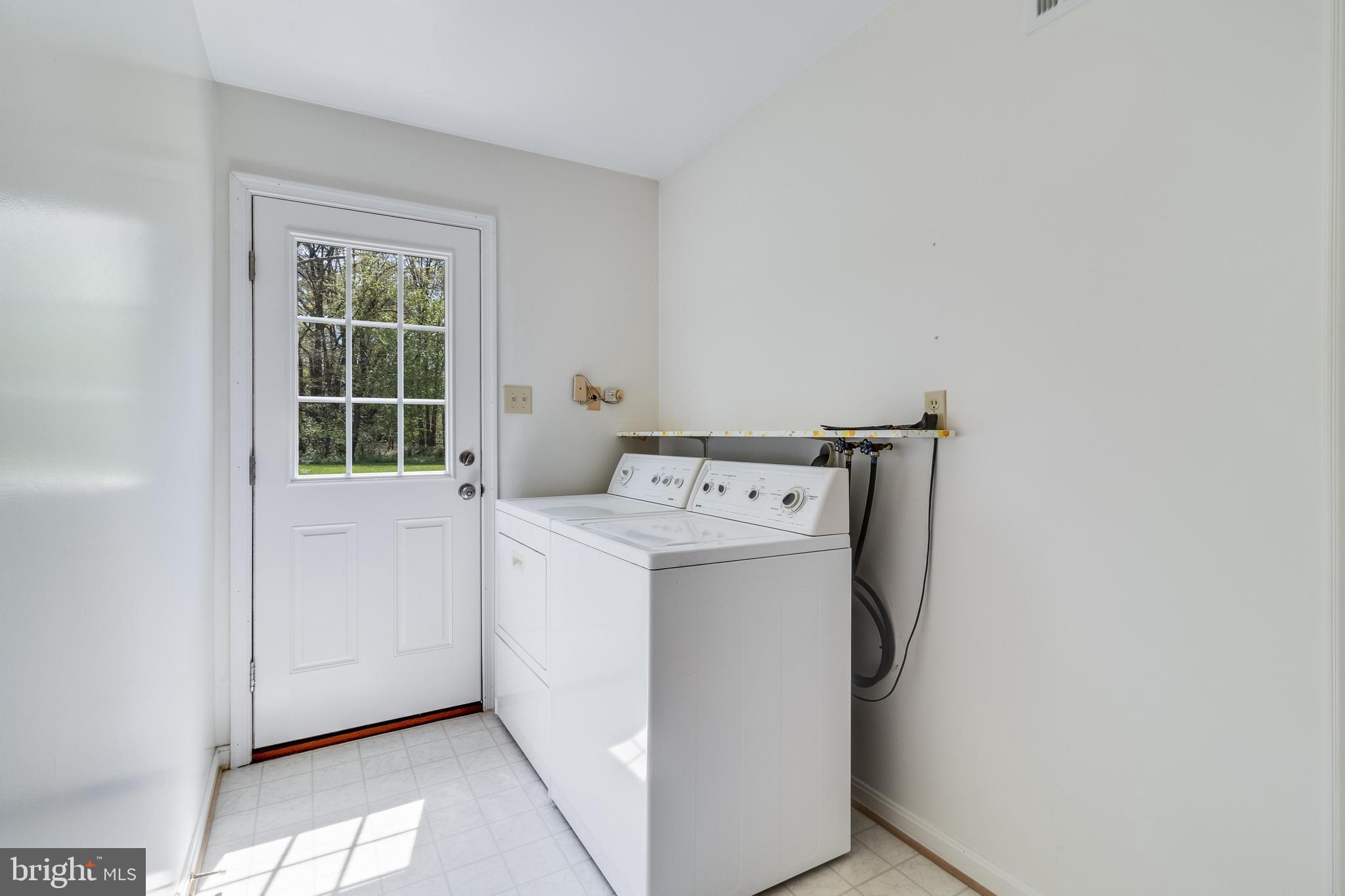 625 Clarks Run Road La Plata, MD 20646 - Photo 50 of 54 Mudroom Room with washer & dryer