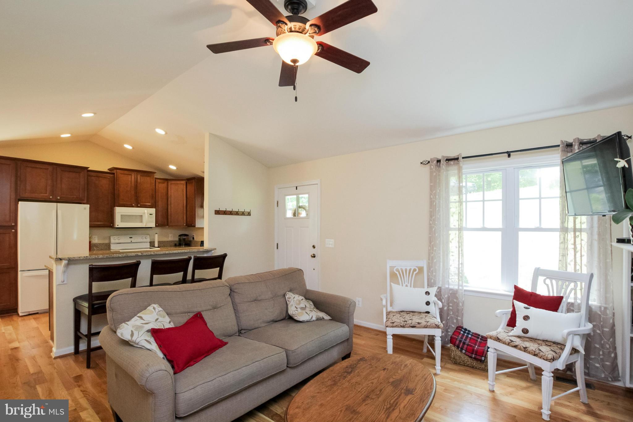 246 Mulberry Road Front Royal, VA 22630 - Photo 7 of 19 Family Room