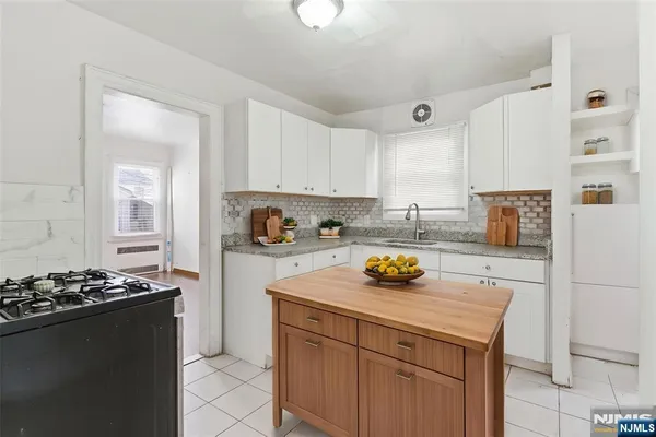 $450,000 | 327 Field Place, Hillside, NJ 07205