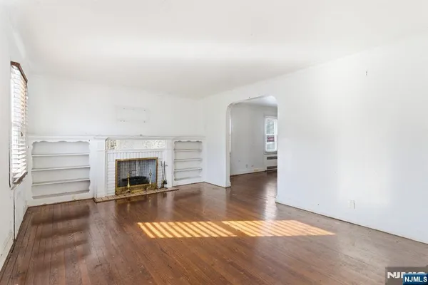 $450,000 | 327 Field Place, Hillside, NJ 07205