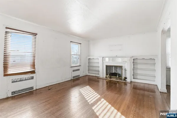 $450,000 | 327 Field Place, Hillside, NJ 07205