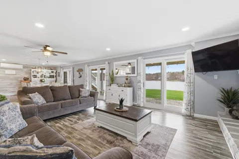 $999,000 | 165 Georgetown Drive, Barnstead, NH 03225