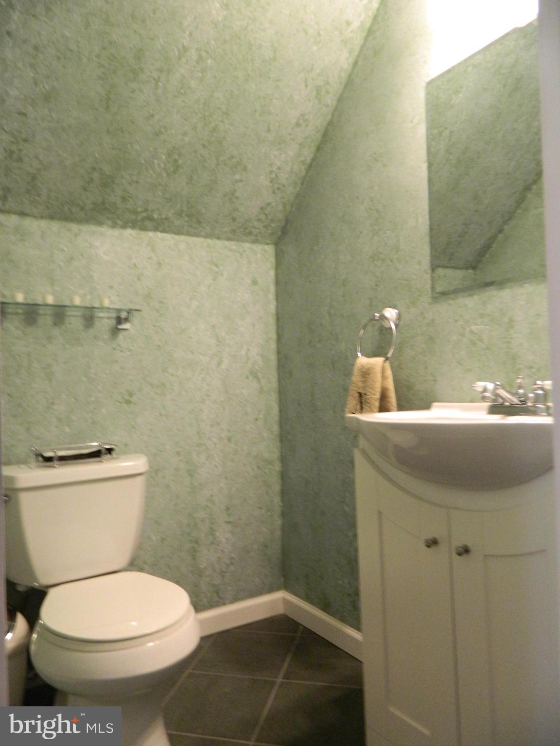 1310 Beaver Road Southampton, PA 18966 - Photo 7 of 24 powder room
