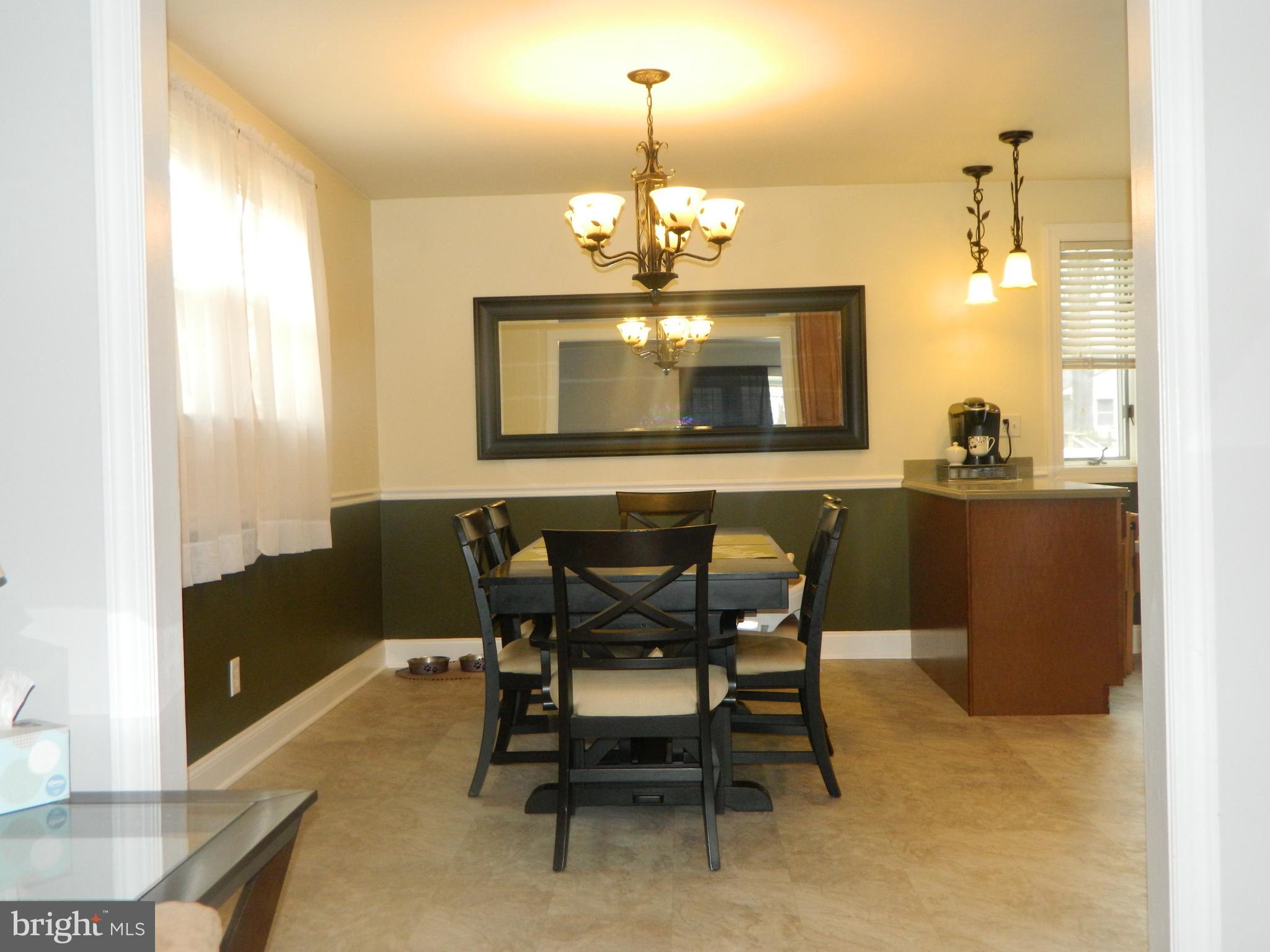 1310 Beaver Road Southampton, PA 18966 - Photo 10 of 24 dining area