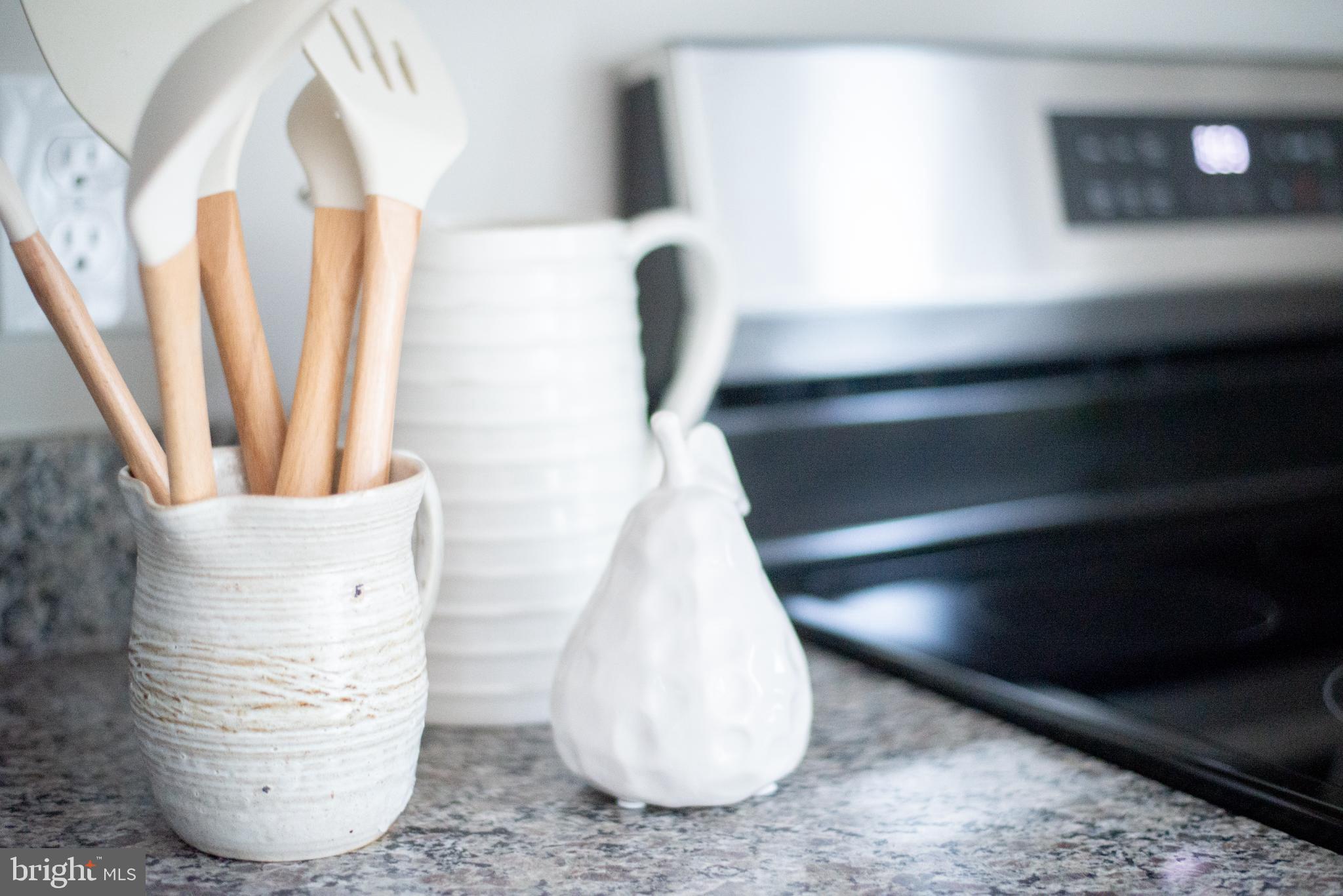 227 Forest Grove Road Colonial Beach, VA 22443 - Photo 12 of 22 a view of table and chair in room