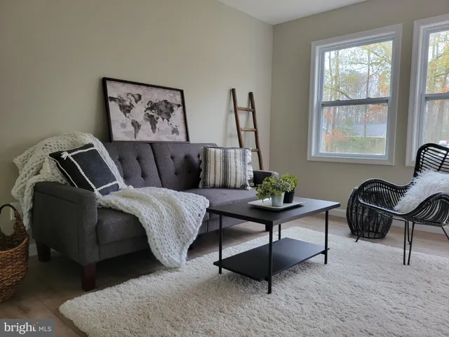 $299,900 | 227 Forest Grove Road, Colonial Beach, VA 22443