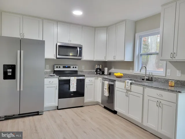 $299,900 | 227 Forest Grove Road, Colonial Beach, VA 22443