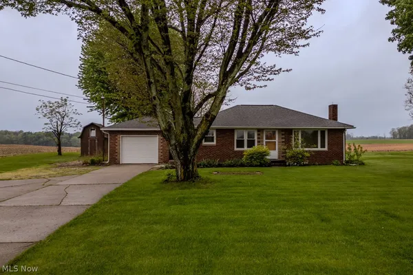 $219,900 | 14067 Marlboro Avenue Northeast, Alliance, OH 44601