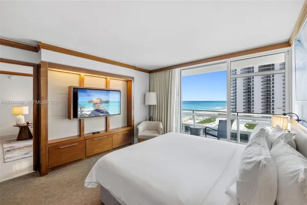 $6,000 | 6801 Collins Avenue, Unit 1010, Miami Beach, FL 33141