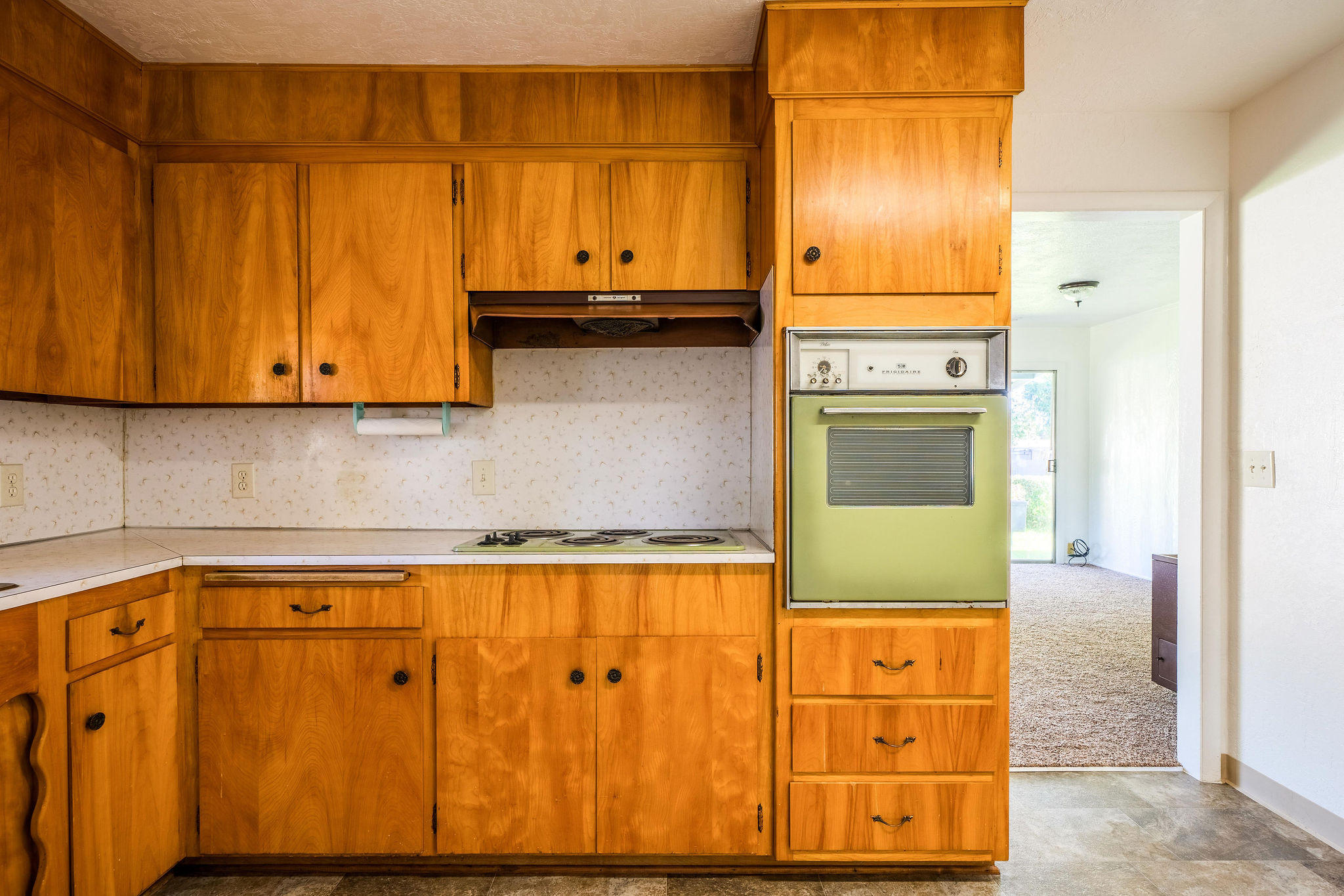 1138 Layton Road Redding, CA 96002 - Photo 8 of 22 a kitchen with wooden cabinets