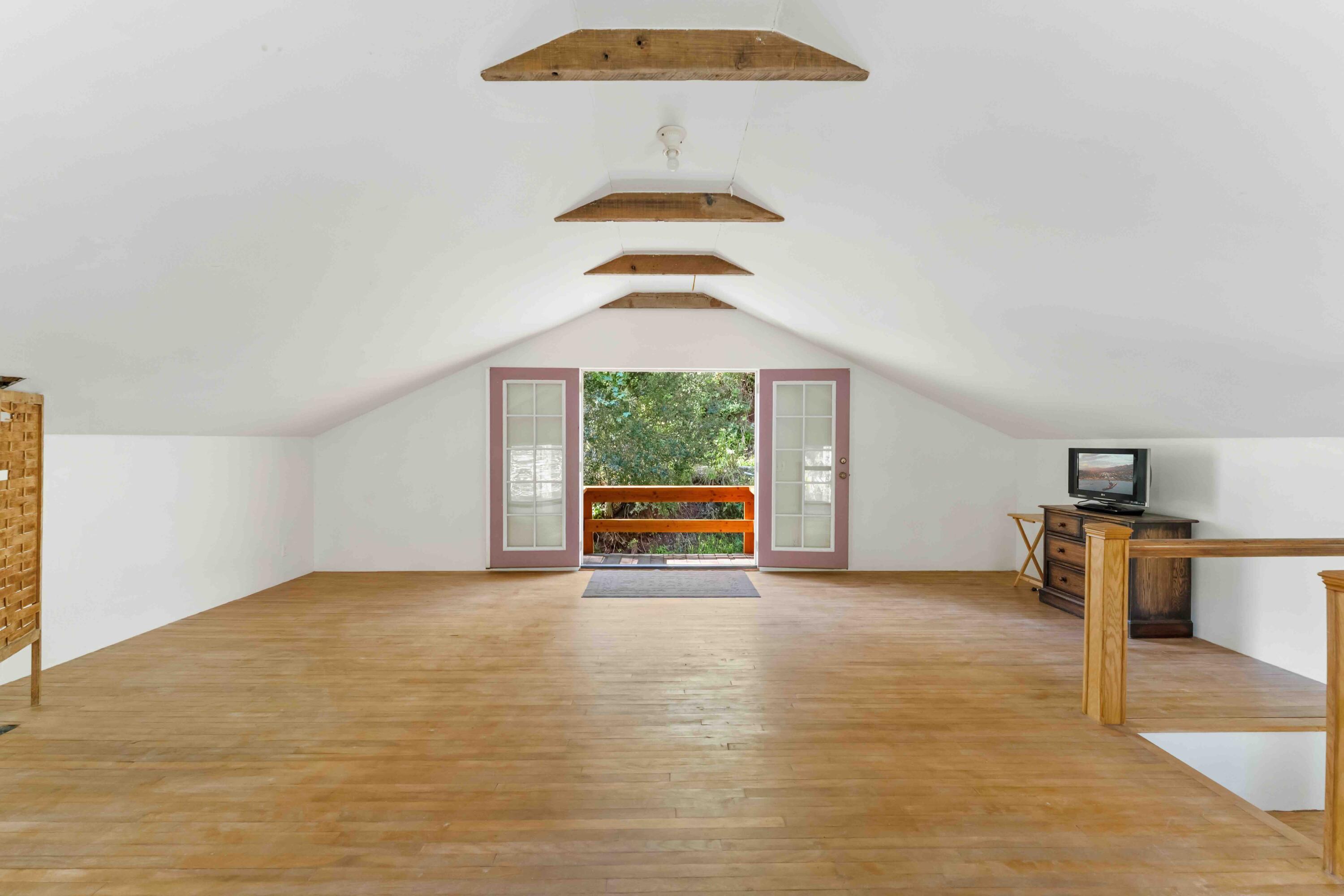 2011 North San Marcos Road Santa Barbara, CA 93105 - Photo 25 of 41 a view of an empty room and window
