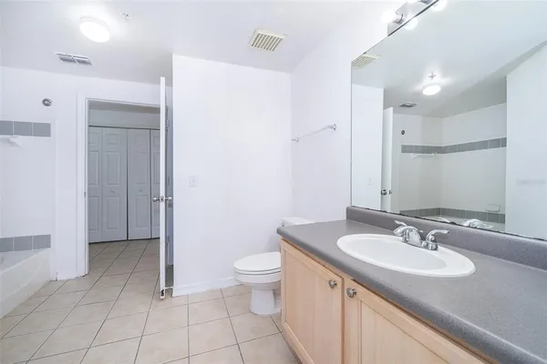 $2,050 | 6413 Astor Village Avenue, Unit 206, Orlando, FL 32835