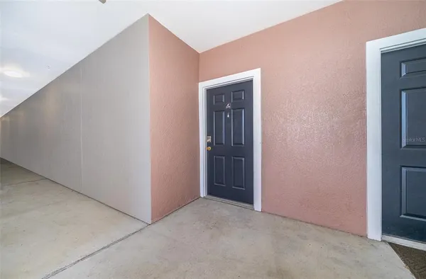 $2,050 | 6413 Astor Village Avenue, Unit 206, Orlando, FL 32835