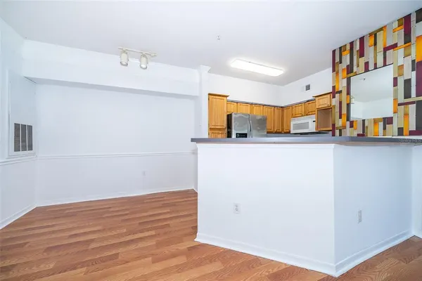 $2,050 | 6413 Astor Village Avenue, Unit 206, Orlando, FL 32835