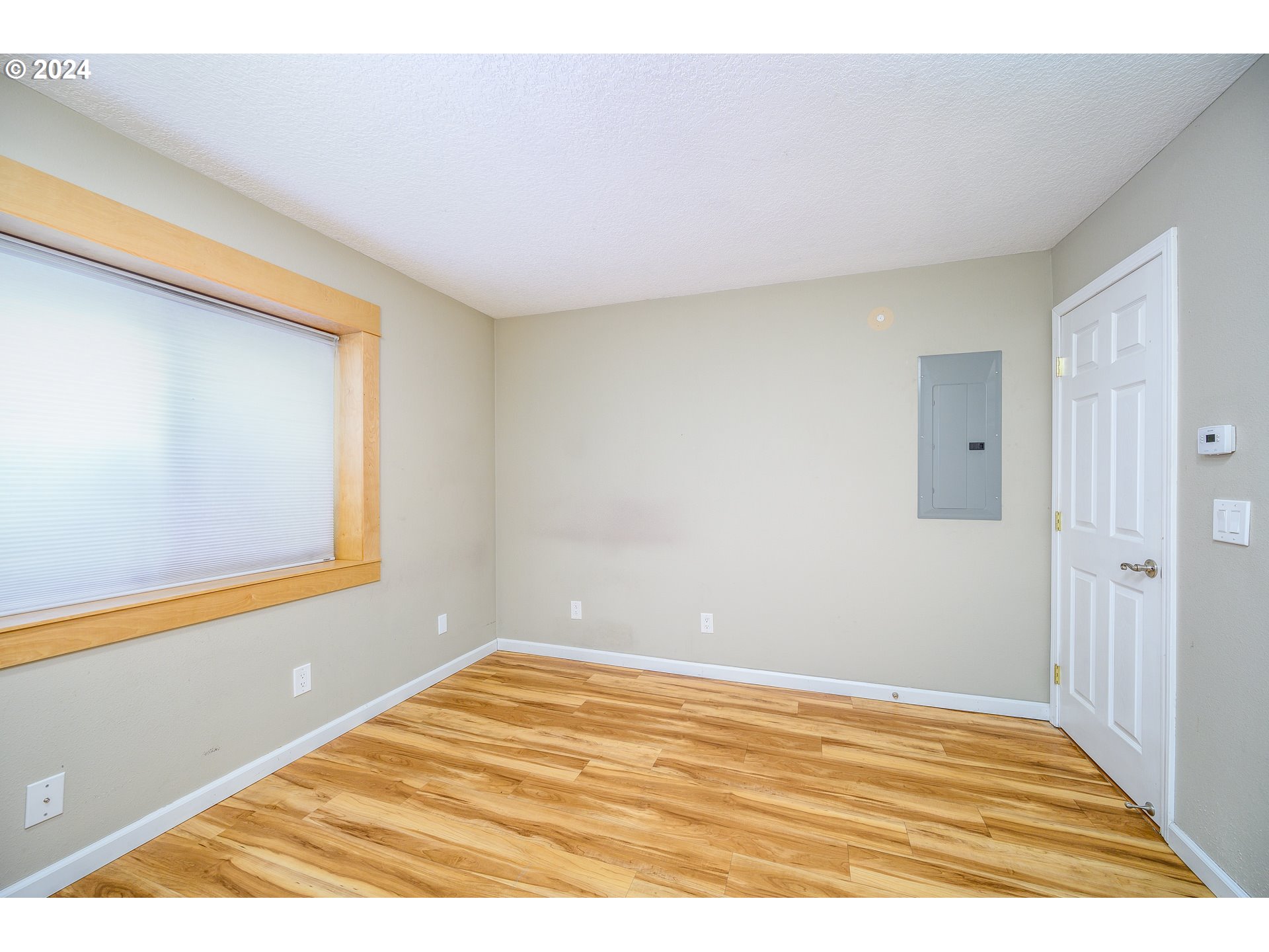 4664 Southwest Comus Place, Unit 2H Portland, OR 97219 - Photo 7 of 30 Bedroom