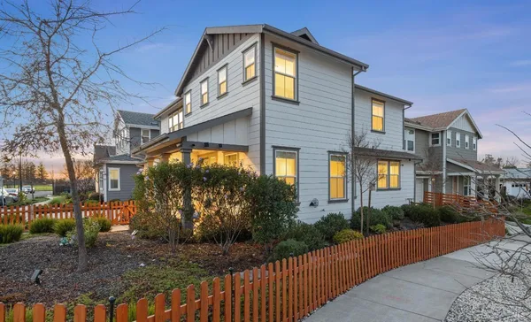 $4,500 | 1747 Linden Lane, Santa Rosa, CA 95404