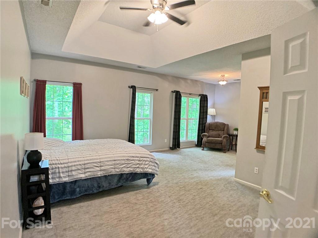 7320 Rothmore Street Charlotte, NC 28215 - Photo 12 of 32 Gallery Image 12