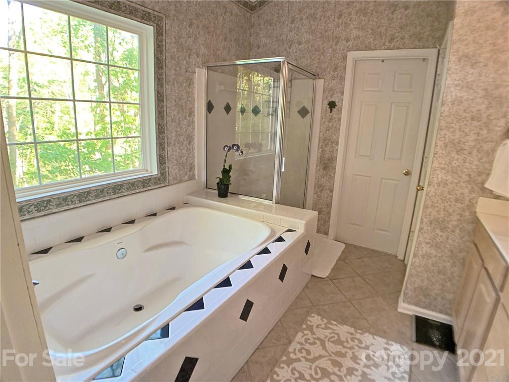 7320 Rothmore Street Charlotte, NC 28215 - Photo 15 of 32 Gallery Image 15